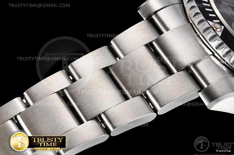 0709 ROLSUB0295B – Submariner Compact 1043